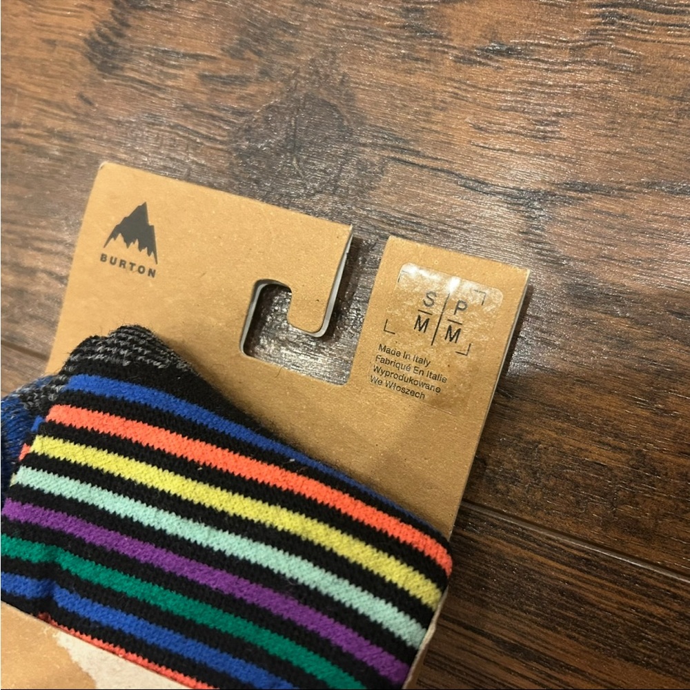 NWT BURTON Kids' Performance Midweight Socks 3 pair Size S-M 13-1 Mini Stripes - Picture 3 of 5